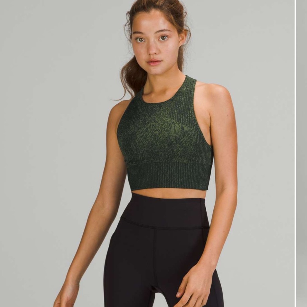 Lululemon ebb to train NWOT size‎ 6
